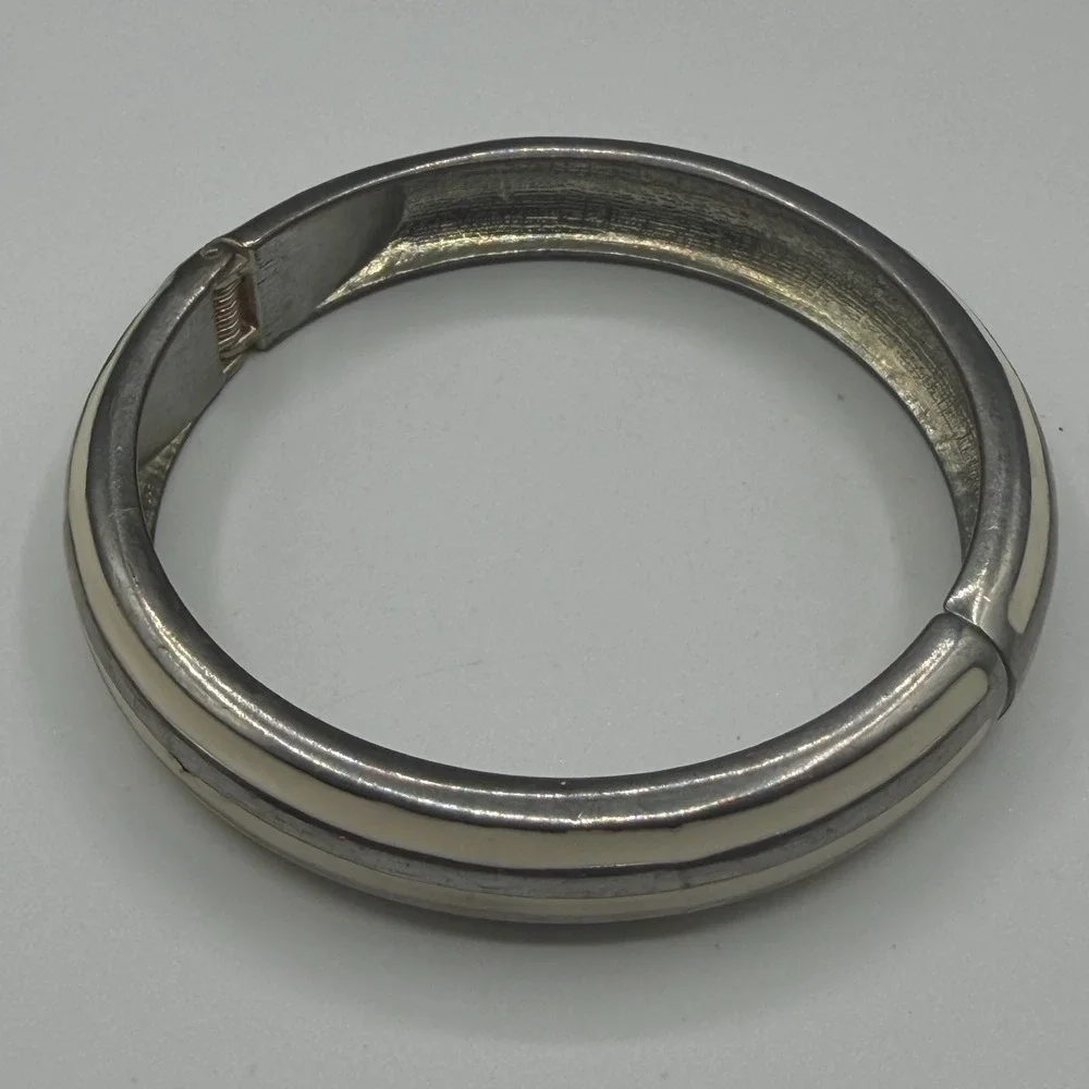 Silver Tone Cream Enamel Hinged Bangle Bracelet Striped Minimalist Y2K Gift
